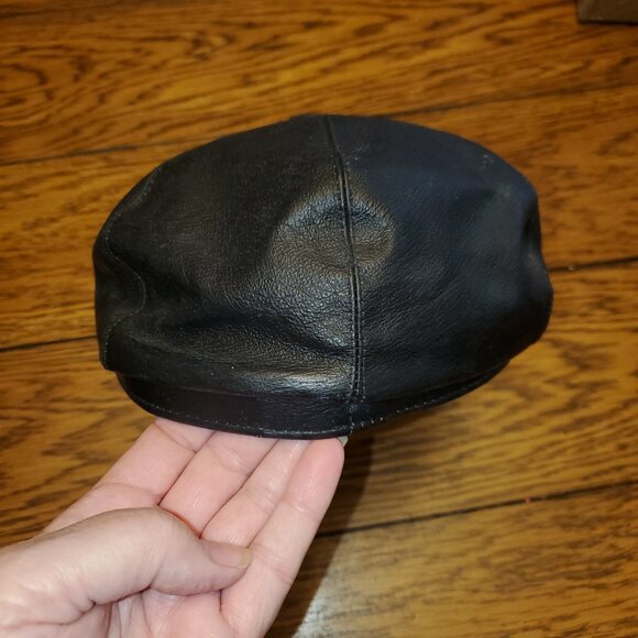Women's Newport News Black Leather Beret type Hat, one size, Good Condition - Picture 4 of 7